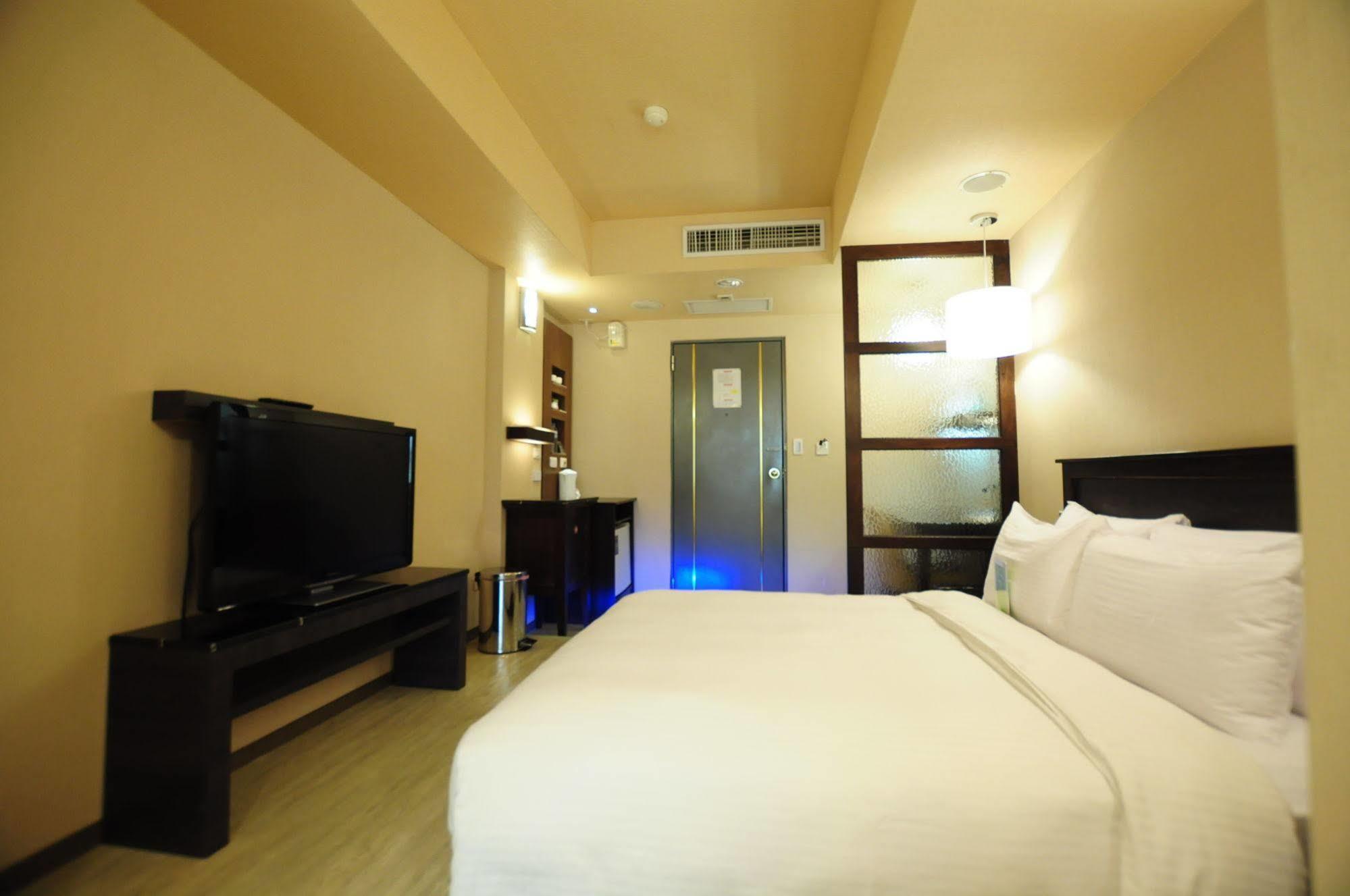 Hôtel Kindness Xin Jue Jiang à Kaohsiung Extérieur photo