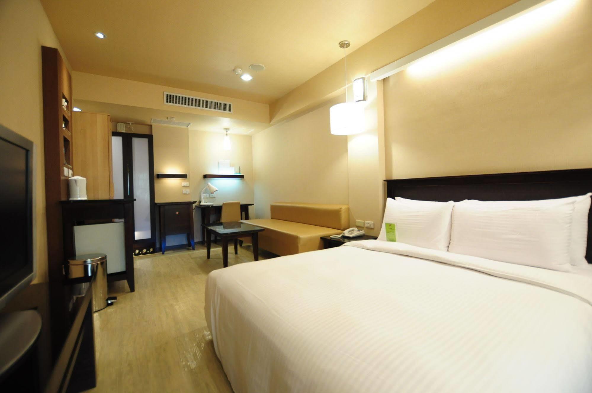 Hôtel Kindness Xin Jue Jiang à Kaohsiung Extérieur photo