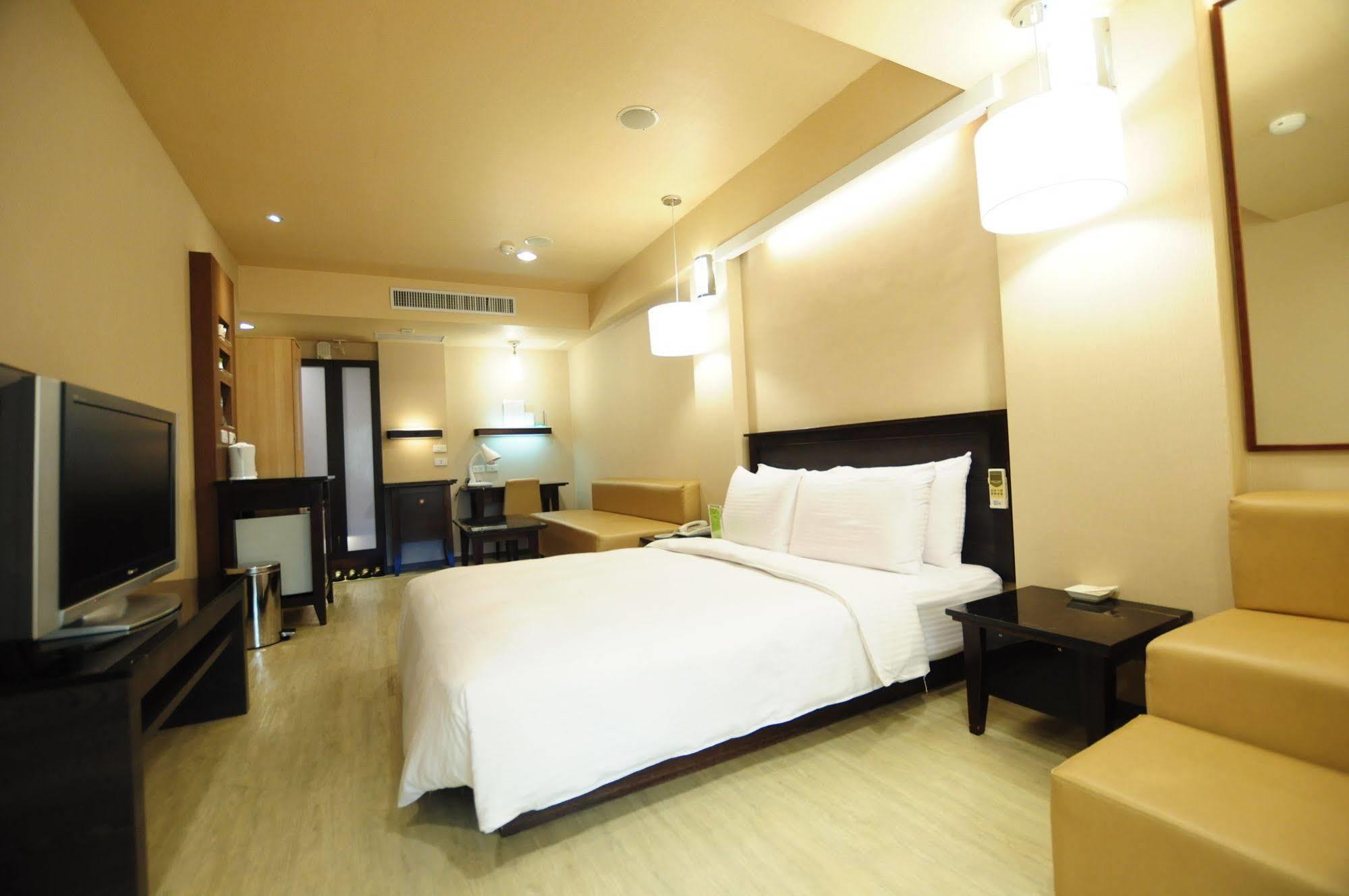 Hôtel Kindness Xin Jue Jiang à Kaohsiung Extérieur photo