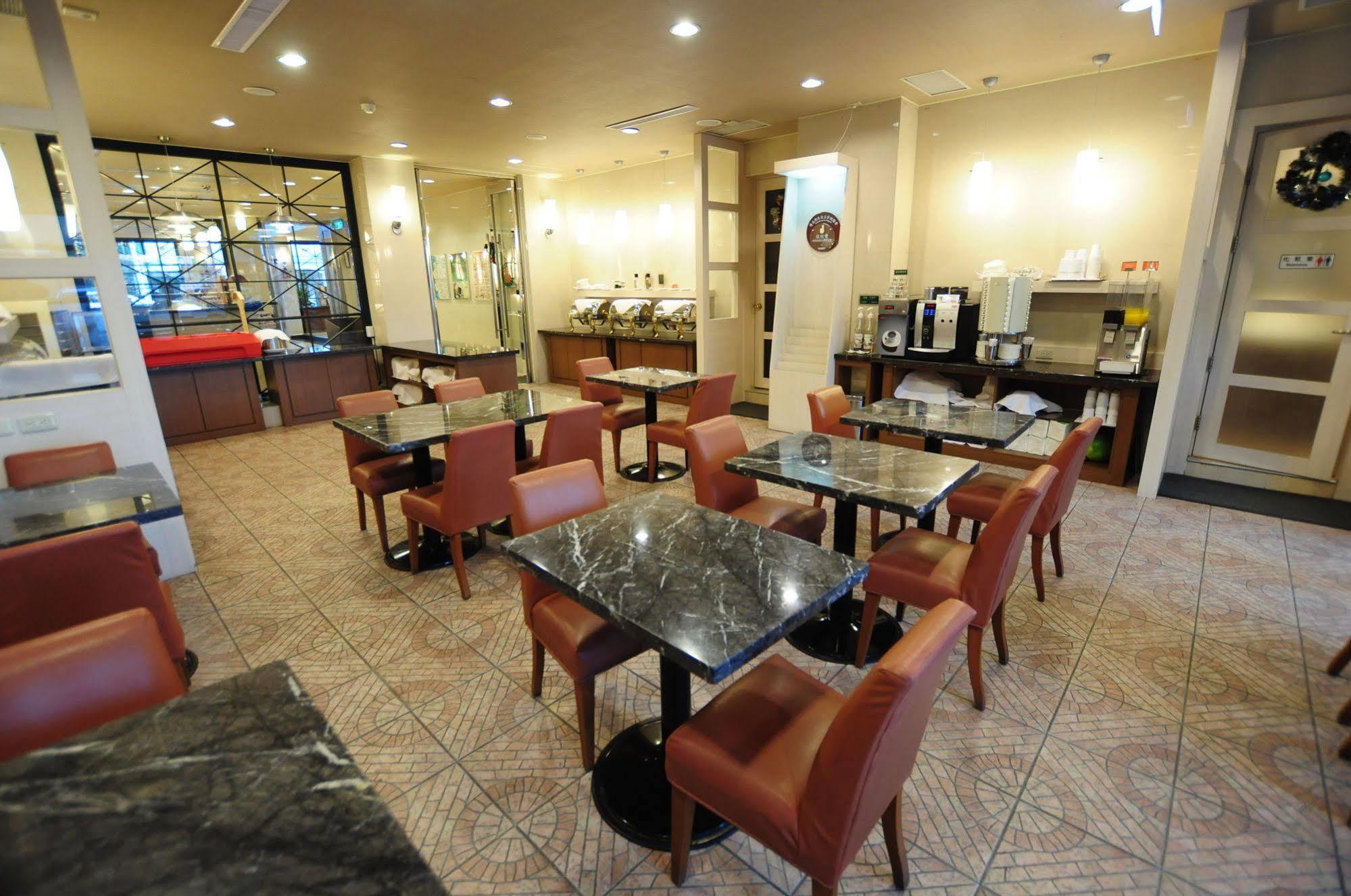 Hôtel Kindness Xin Jue Jiang à Kaohsiung Extérieur photo
